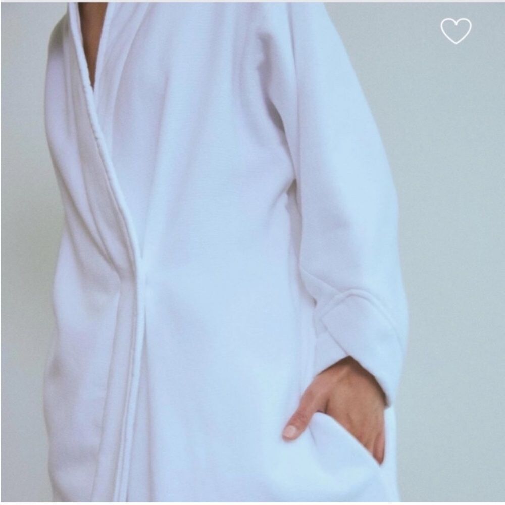 Lunya Cotton Terry Robe | Medium | White - Picture 4 of 15